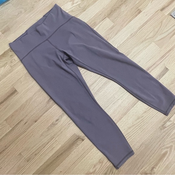 Lululemon Train Time Pants 7/8 Lavender Mulberry Leggings 25” size 10 - Picture 10 of 13